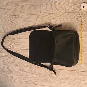 Vintage Black and Nickel Leather Coach Bag in EUC!